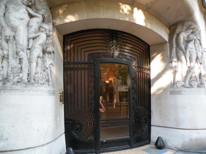 porte d'entrée d'immeuble, 67, boulevard Raspail